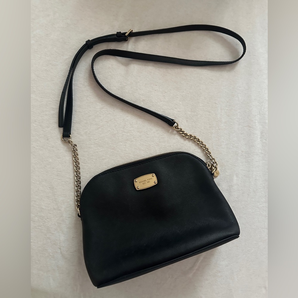 Black Michael Kors Purse GREAT CONDITION